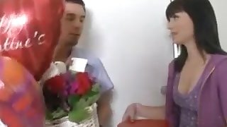 18 Year Old Katy Perry Lookalike Fucks The Delivery Guy